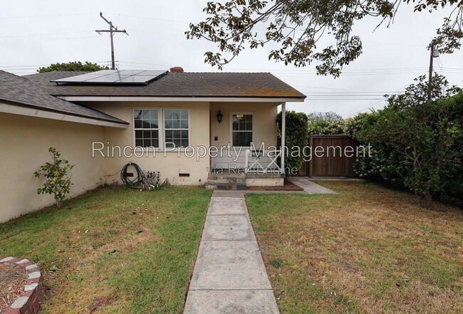Photo - 3570 S B St