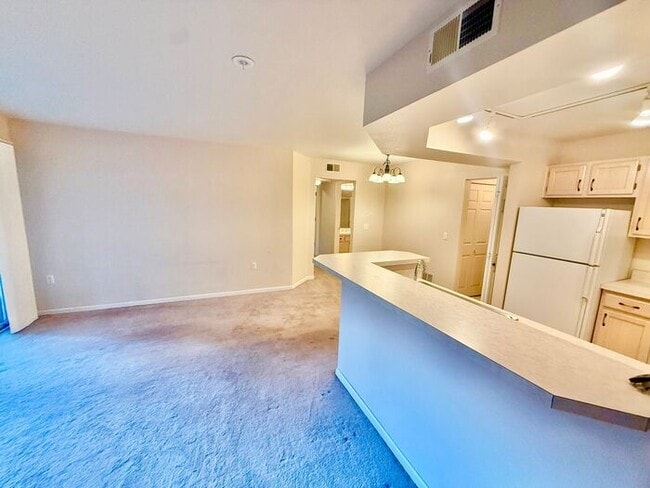Cozy Two Bed/Two Bath Condo in Convenient ... - Cozy Two Bed/Two Bath Condo in Convenient ...