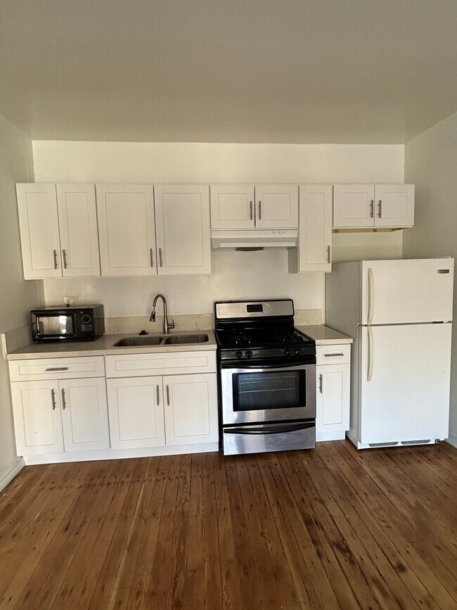 Photo - 1781 Orchid Ave