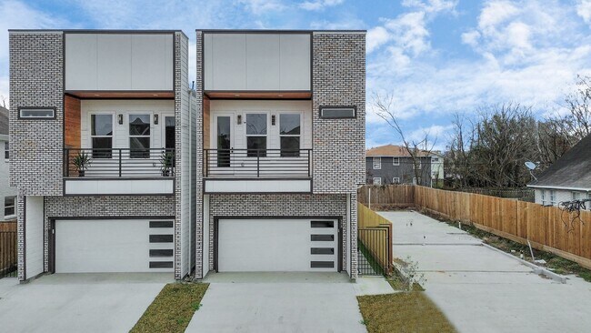 Photo - 2911 Wichita St