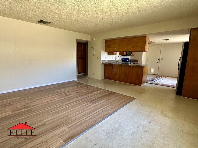 432 W Robertson Rd Unit C