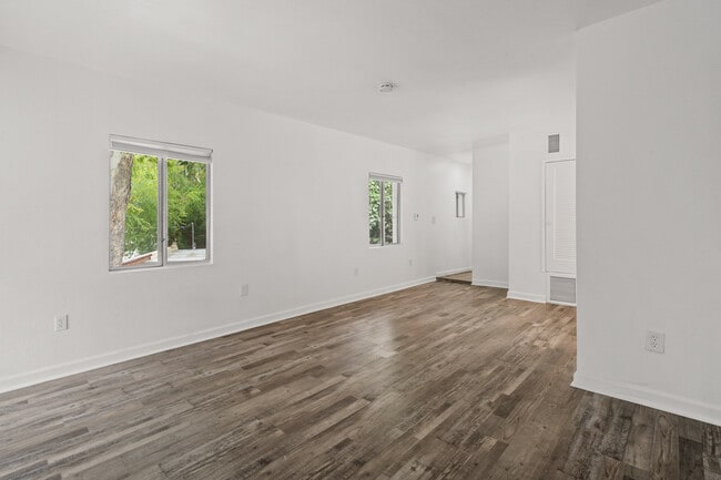 Photo - 1628 N Beverly Glen Blvd