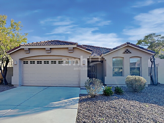 Building Photo - 3429 E Crescent Way