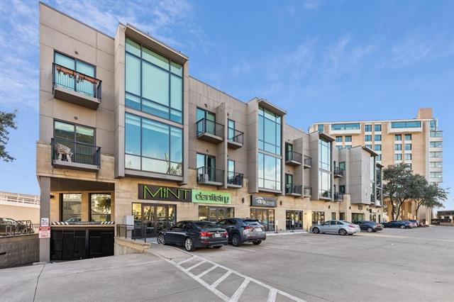 Building Photo - 5320 E Mockingbird Ln Unit L302