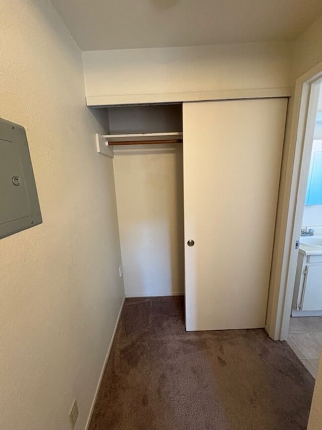 Photo - 1215-1219 Bond St Unit 1215-2