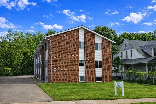 Photo - Simple and comfortable 1 Bedroom 1 Bathroom at Rhodes Avenue! Unit 47 Rhodes F