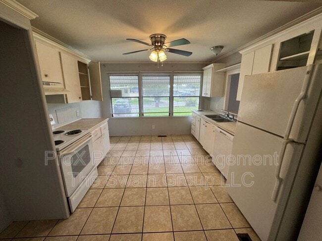 Photo - 534 Oak Ridge E