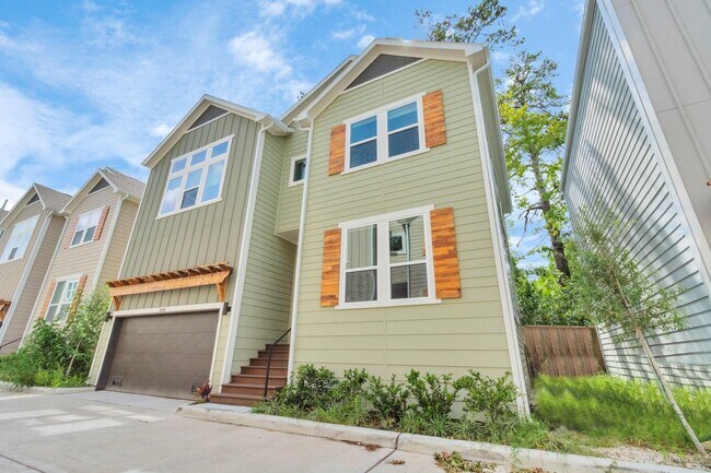 Photo - 3360 Pinemont Dr