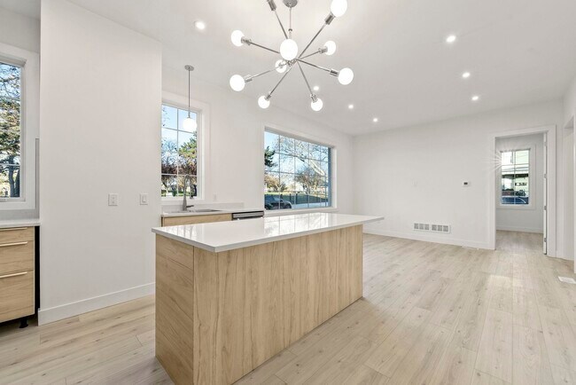 Photo - 317 Sherman Ave Unidad 1