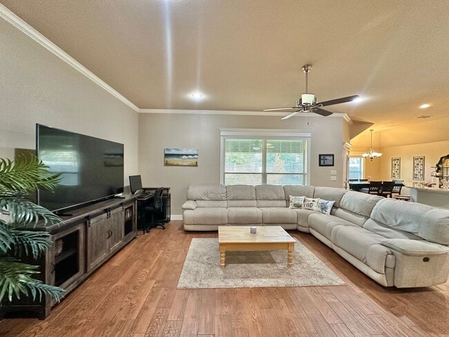 Photo - Stunning 3 Bed 2 Bath in Flint!