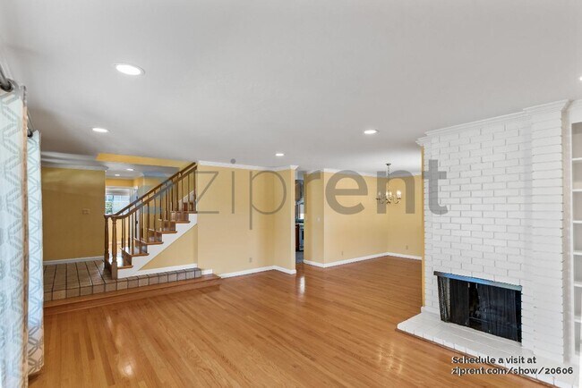 Photo - 1129 Del Cambre Dr