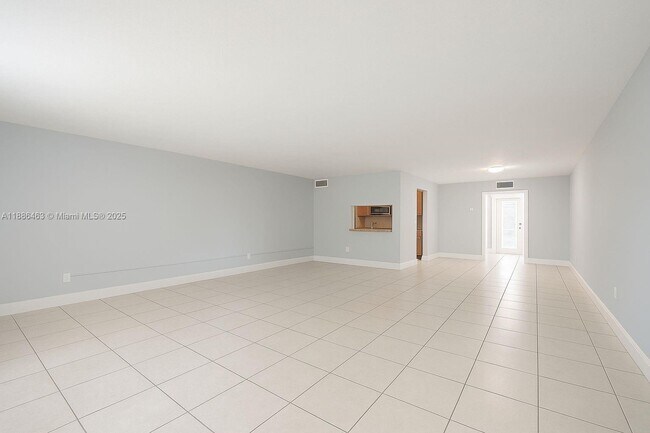 Photo - 1885 NE 121st St Unidad 3