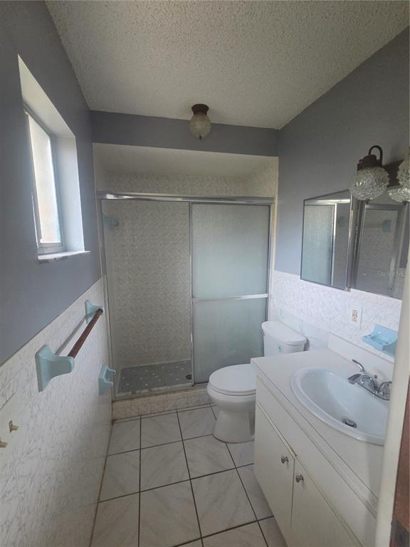 Photo - 1320 Markham Ave