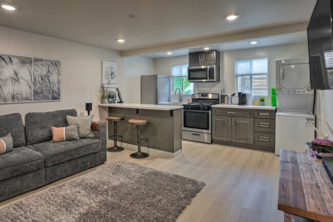 Photo - 2715 MacArthur Blvd Unidad SI ID1545944P