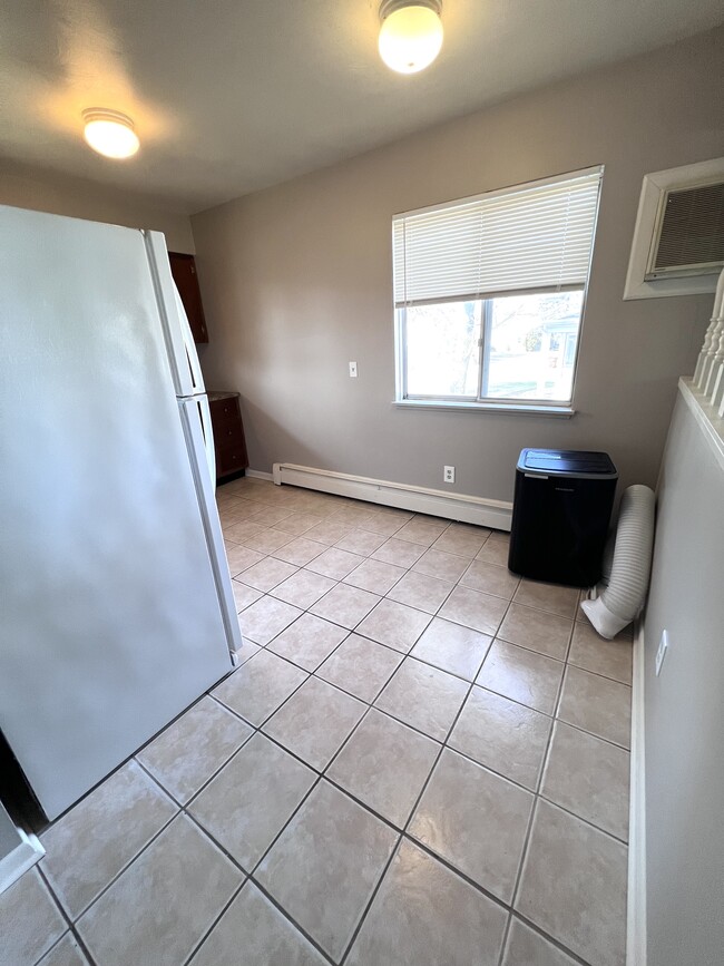 Photo - 4808 Ardmore Ave