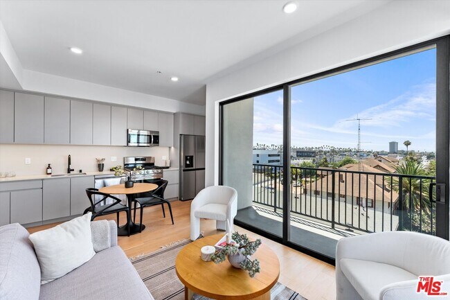 Photo - 904 S New Hampshire Ave Unidad 301