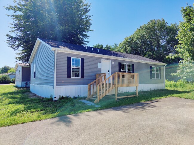 Building Photo - 510 N Range St