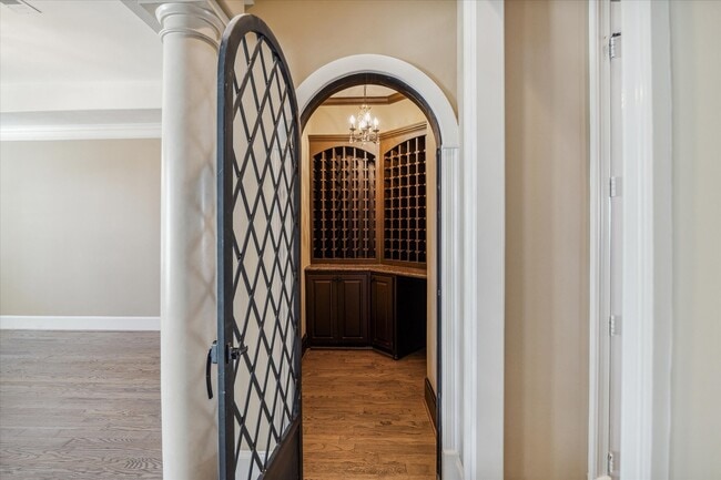 Building Photo - 3310 Blue Bonnet Blvd