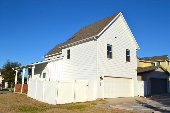 Photo - 7700 Norah Dr