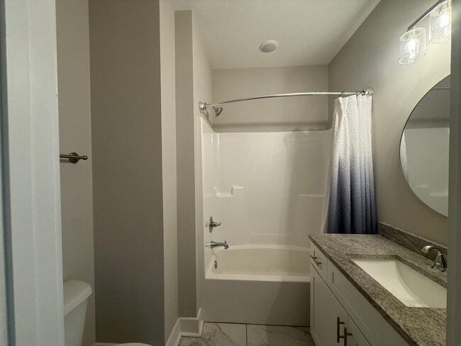 Photo - 630 Village Dr