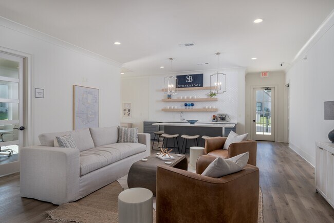 Photo - 815 Stonebrook Cir