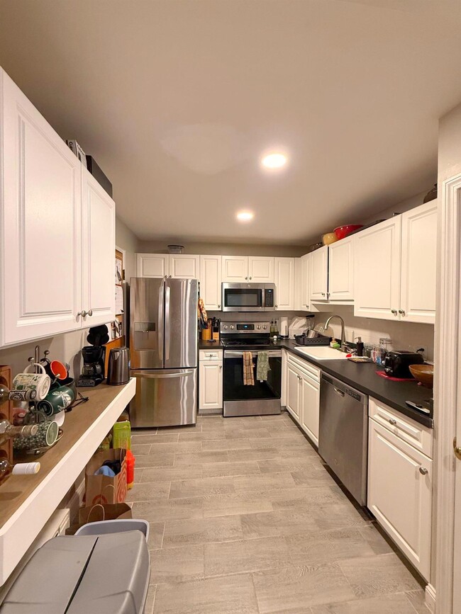 Photo - 326 Broadway Unit 19