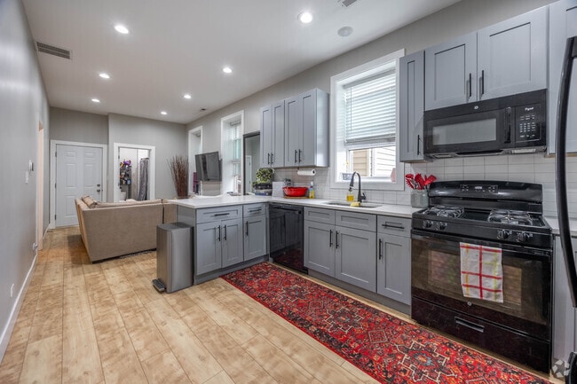 Building Photo - 2243 W 23rd Pl Unit 2R Rental