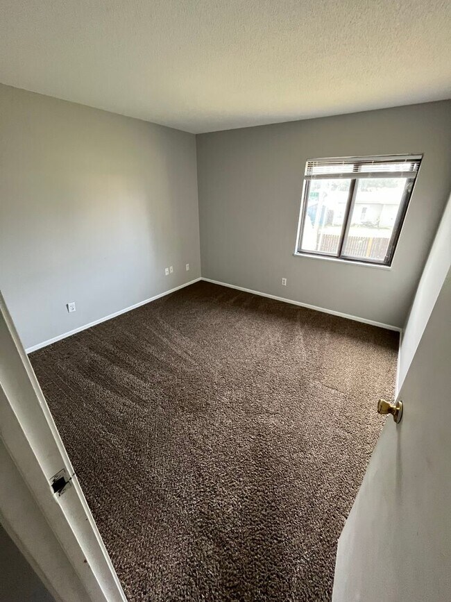 Photo - 2 Bedroom Apartment in Butler!!!