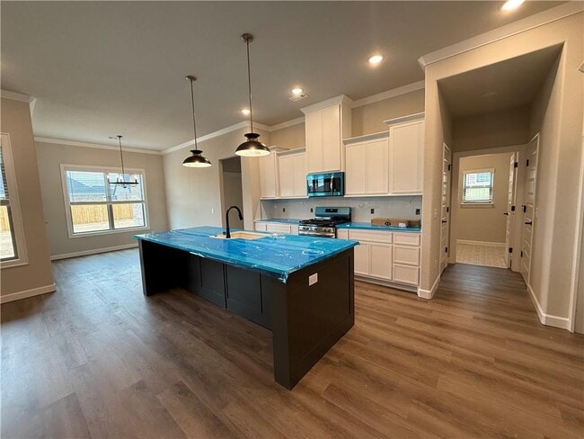 Photo - 1900 Farmer St