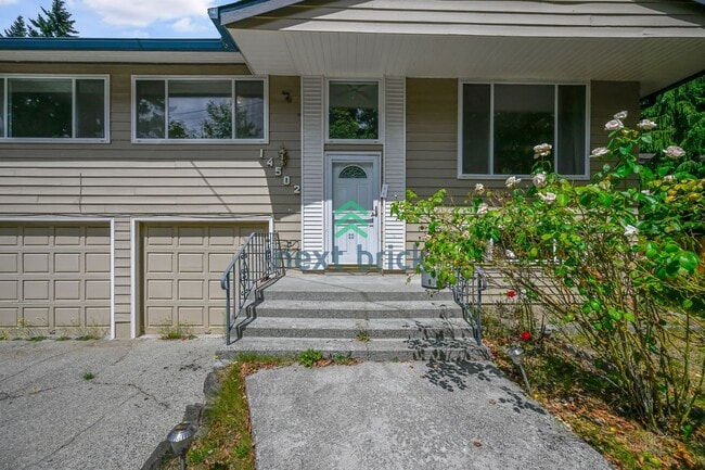 Beautiful Single Family House Bellevue Ava... - Beautiful Single Family House Bellevue Ava...