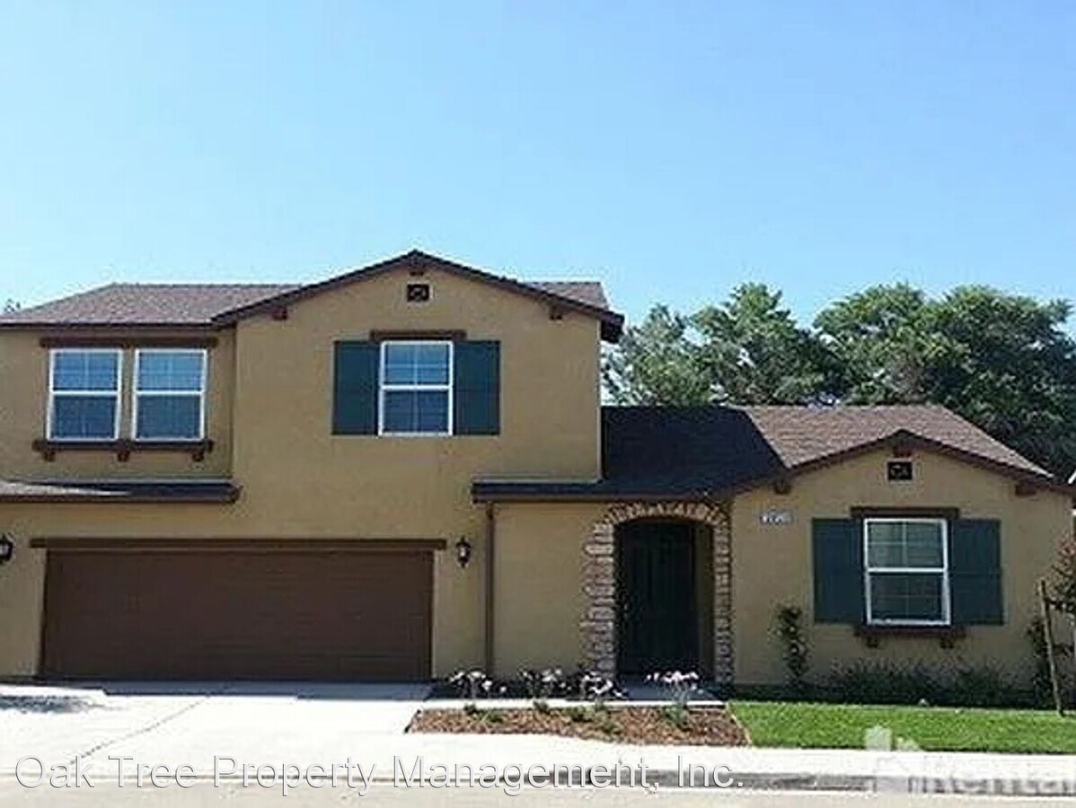4 br, 3 bath House - 5853 E. Voorman Avenue - 4 br, 3 bath House - 5853 E. Voorman Avenue