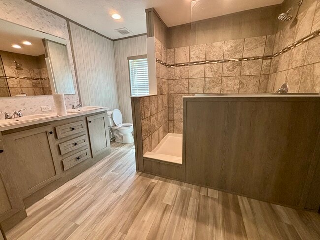 Photo - Forest Acres