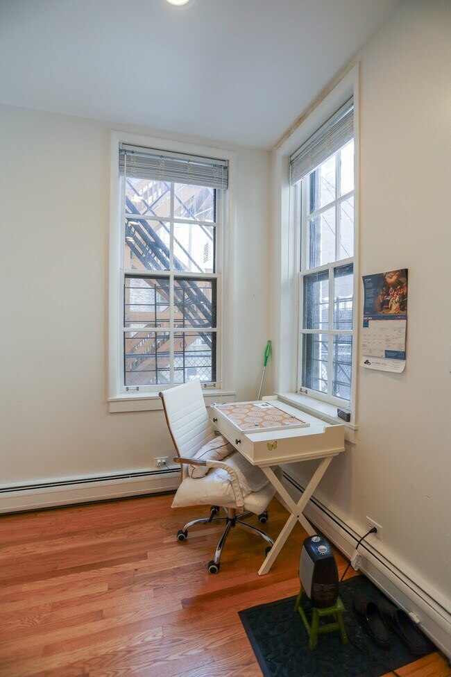 1763 N Wells St Unit 1