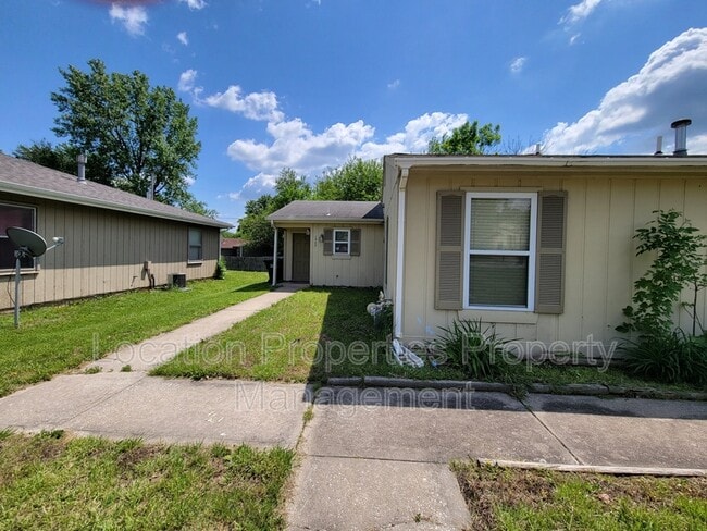 Photo - 1307 E 25th Terrace Condo