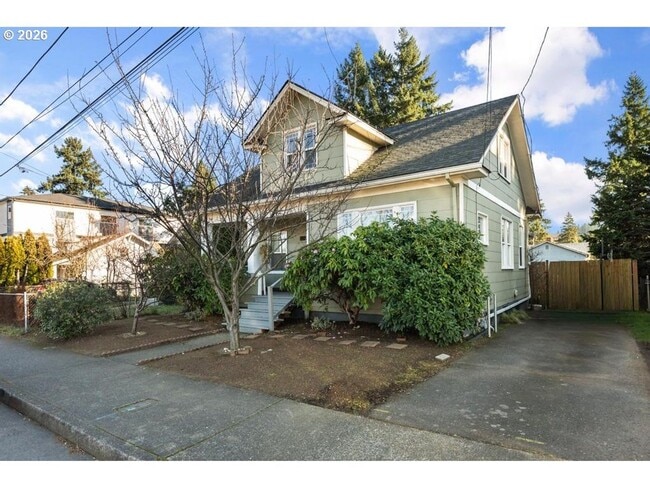 Photo - Classic Portland bungalow in Northeast Portland Available July 1st!