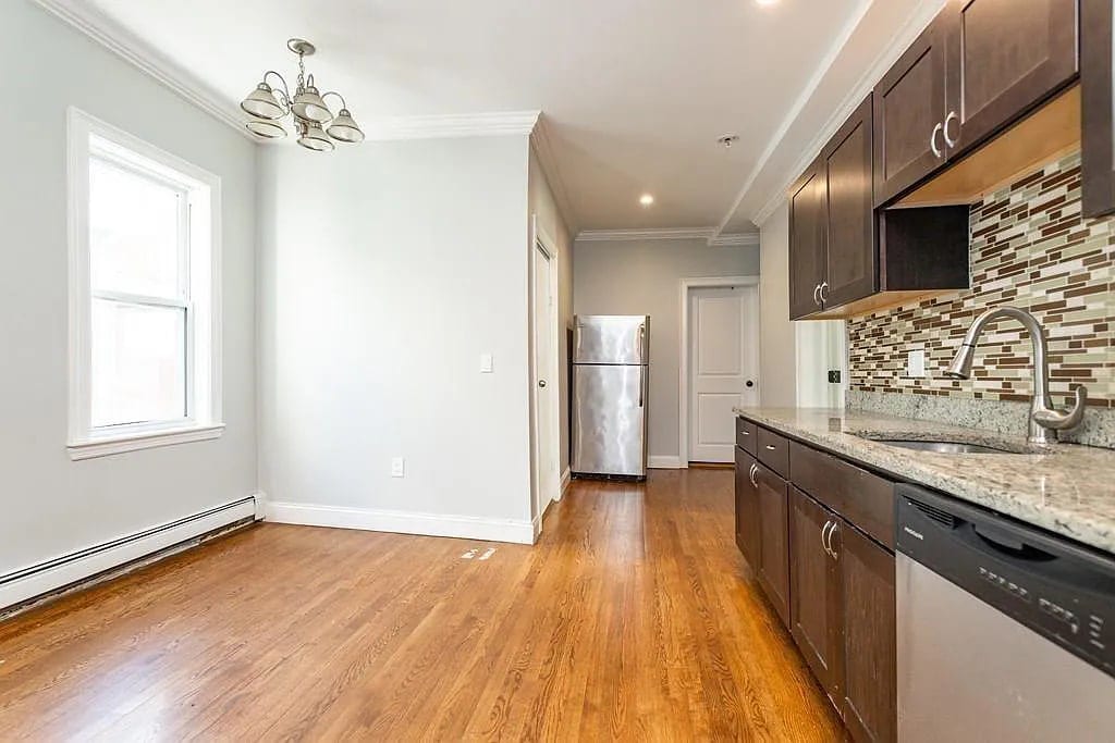 Photo - 14 Otis St (Somerville, MA)