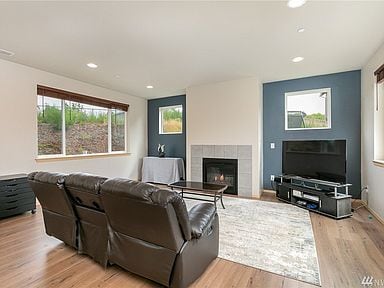 Photo - 2531 Jacaranda Ave