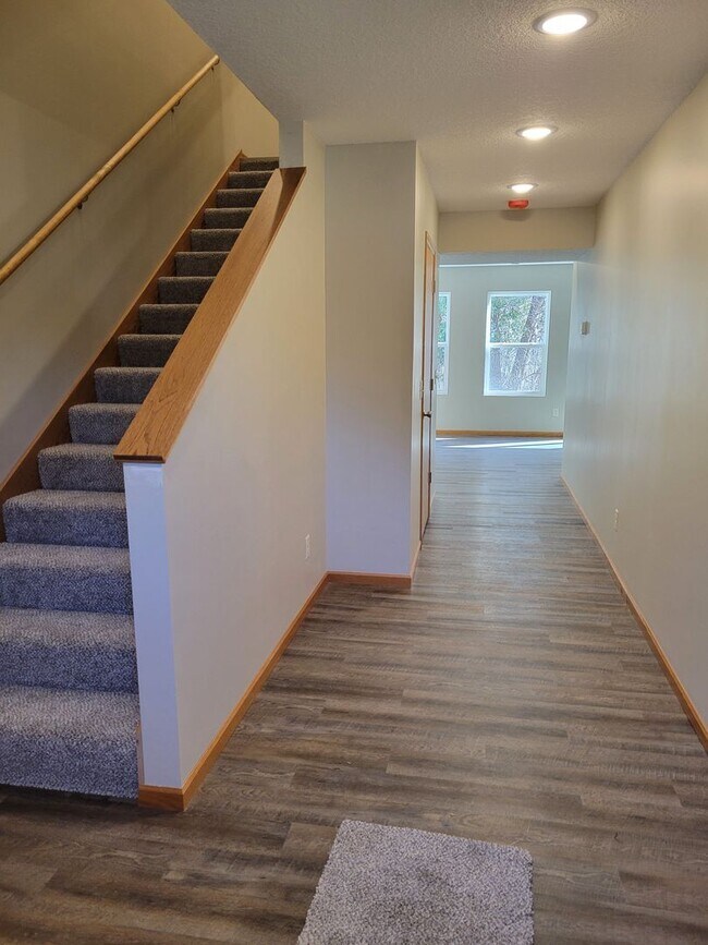 Photo - Single Family - 5 Bedroom!