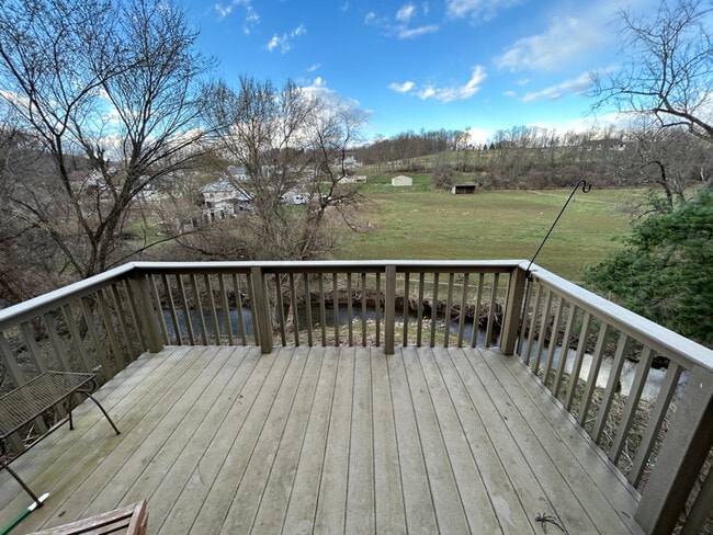 Photo - 78 Southview Rd