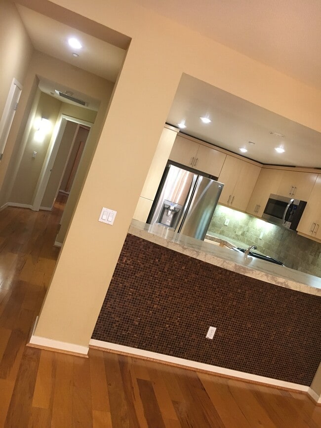 Photo - 2949 Glascock St Unidad 2949