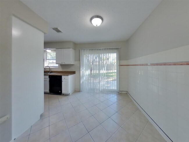 Photo - 7519 Lobera Dr