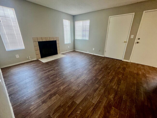 Photo - Renovated 2bedroom downstairs unit ready for immediate move-in.