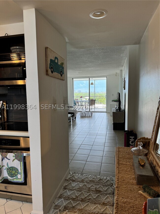Photo - 3660 NE 166th St Unit 812