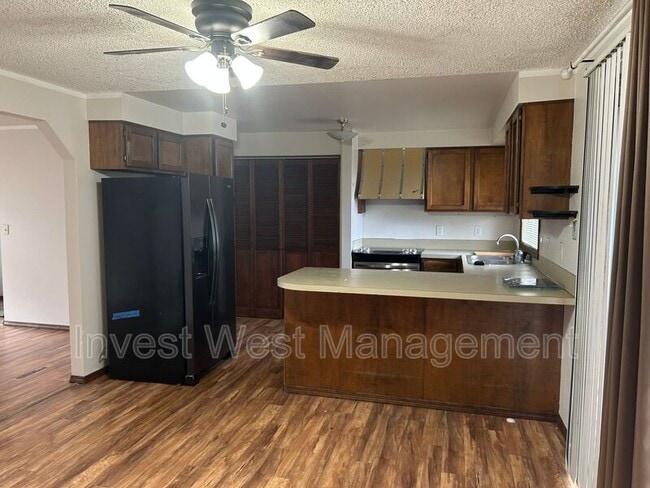 Photo - 14912 NE 47th St