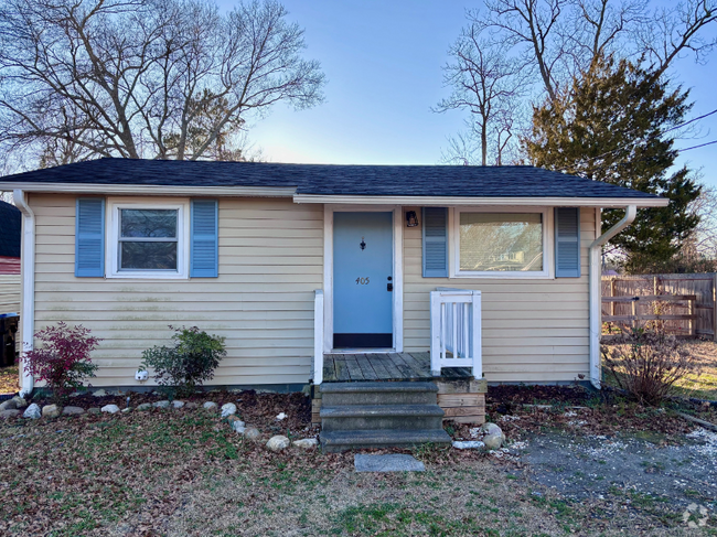 Building Photo - 405 S Dudley St Rental