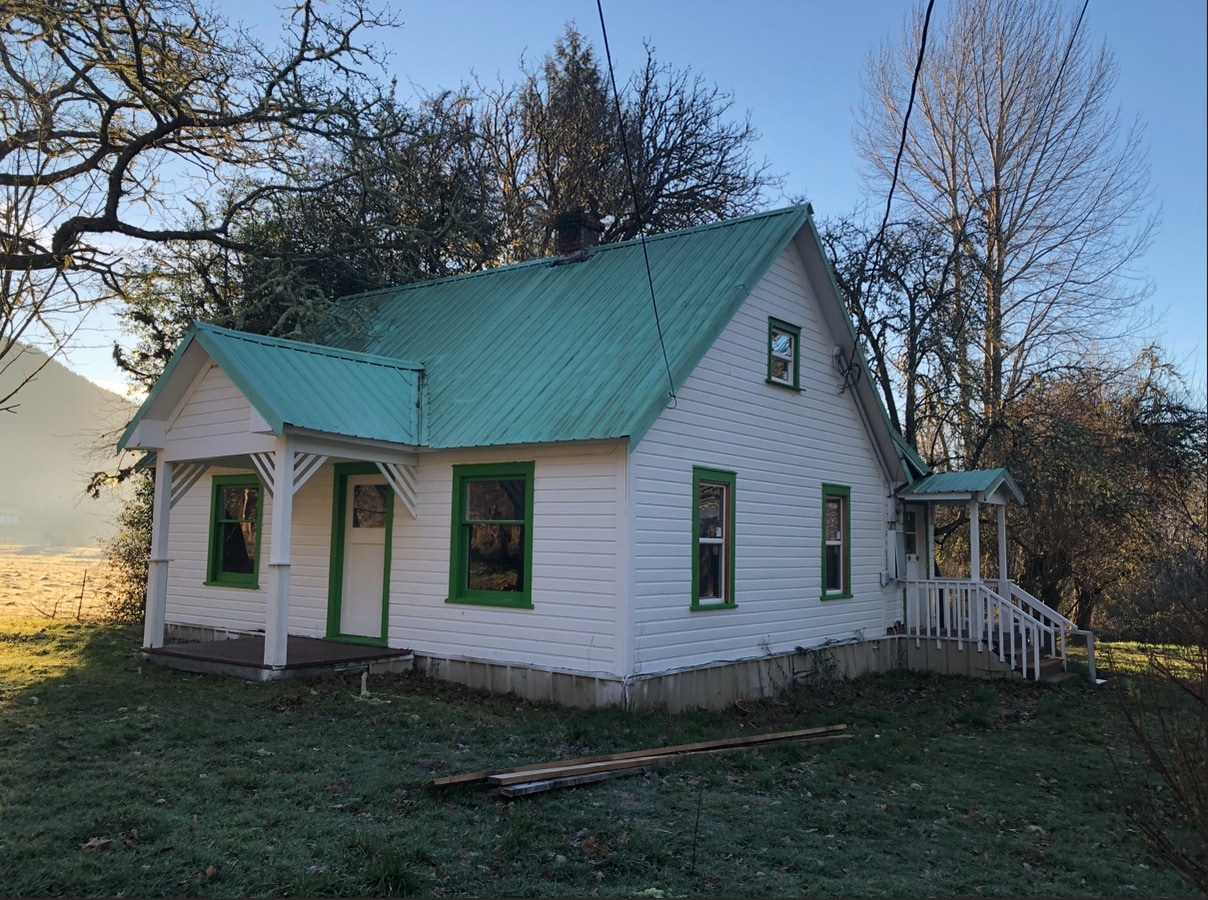 Photo - 860 Davis Lake Rd