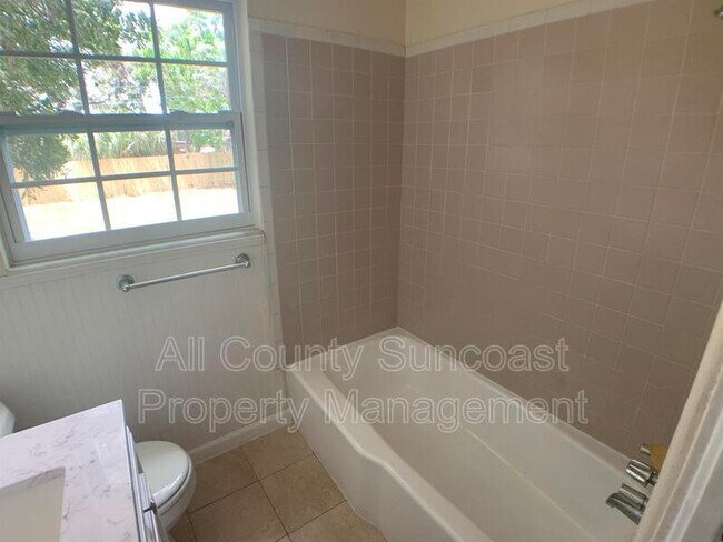 Photo - 7619 32nd Ave N