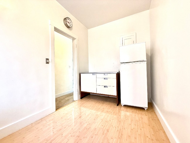 Photo - 2818 Telegraph Ave Unit 35