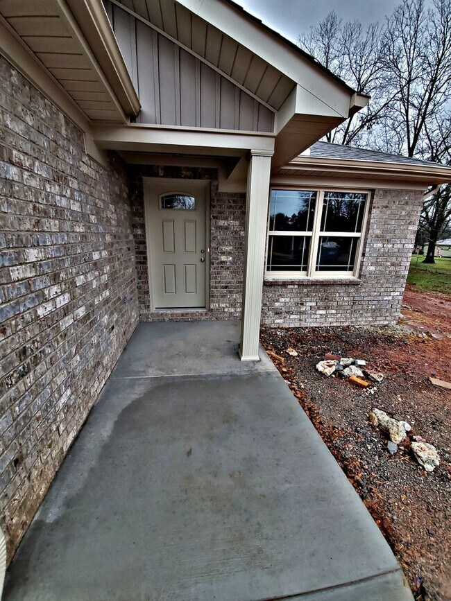 Photo - HOUSE FOR RENT - HARTSELLE
