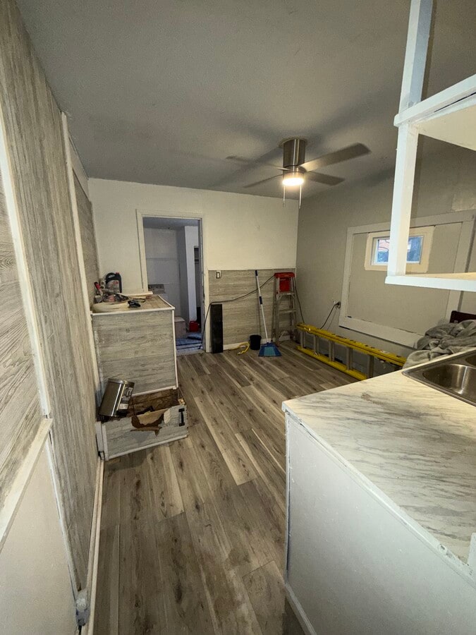 Photo - 2621 Churchill Ave